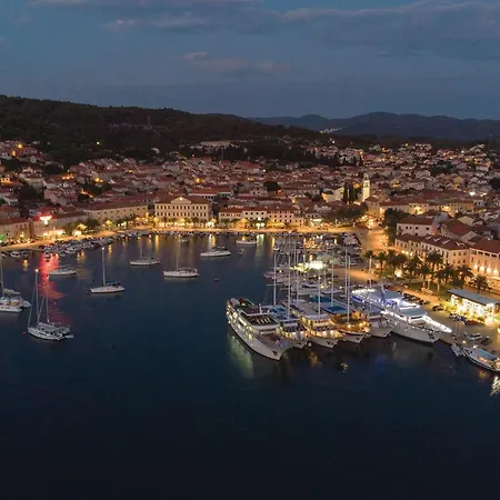 Vakantiehuis Cozy In With Wifi